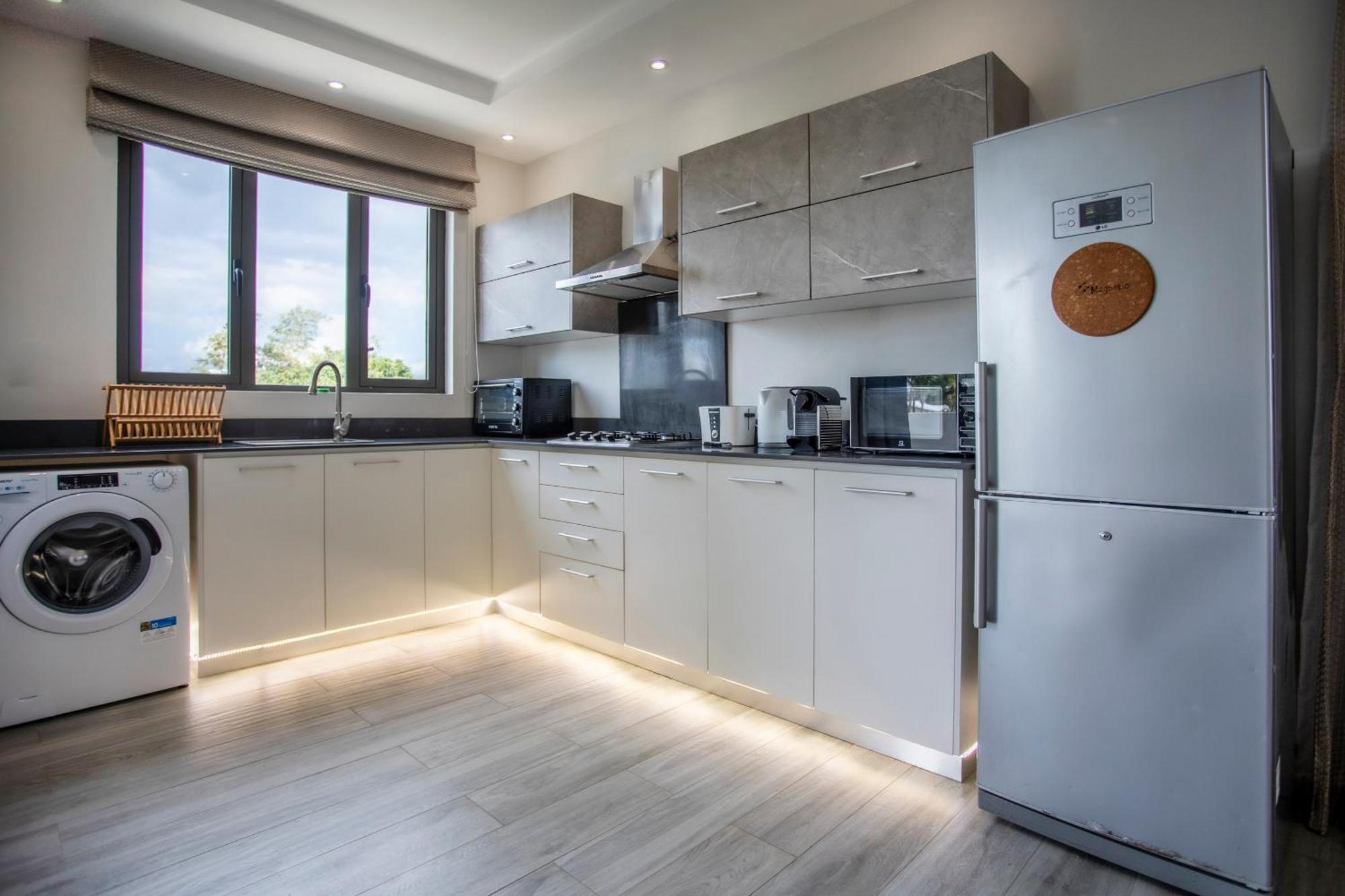 Mayfair Condo In Pereybere 佩雷贝勒 外观 照片